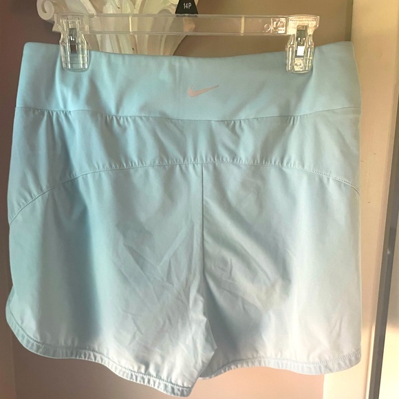 Nike Running‎ Shorts Size Large - Picture 3 of 3